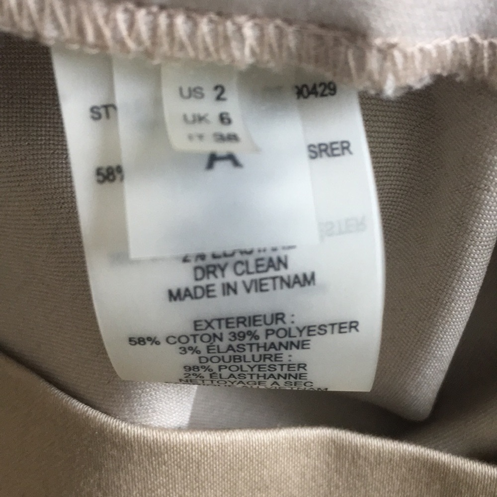 Tahari sleeveless shirt dress in khaki - Picture 6 of 7